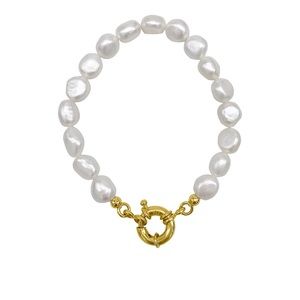 Freshwater Pearl Bracelet with Oversized Gold Lock